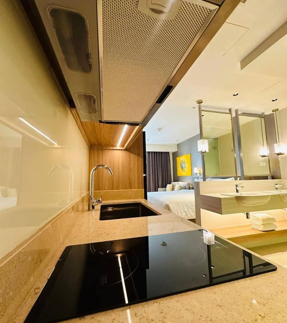 Manila Novotel Residences Acqua At Madr Excellence