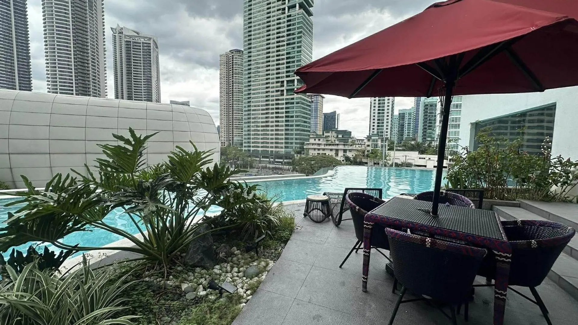 Hotel Manila Novotel Residences Acqua At Madr Excellence