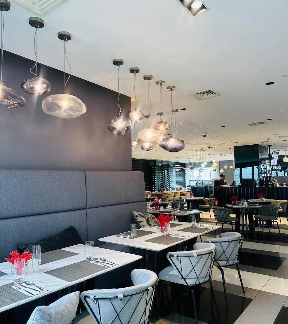 ****  Manila Hotel Residences At Acqua Madr Excellence Philippines