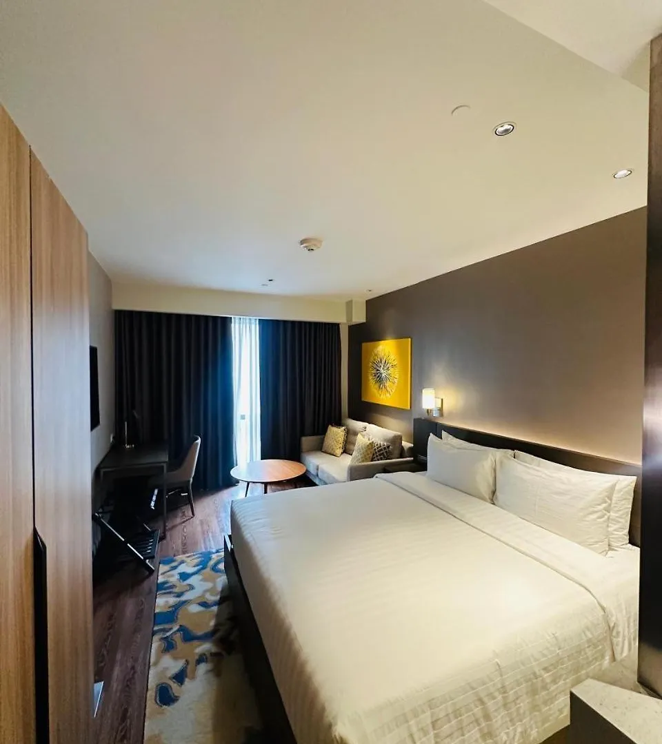 Manila Hotel Residences At Acqua Madr Excellence 4*,