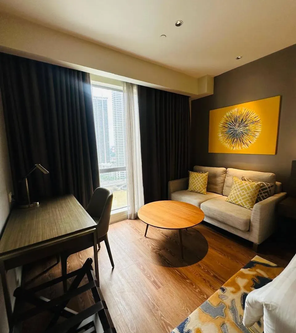 Manila Hotel Residences At Acqua Madr Excellence