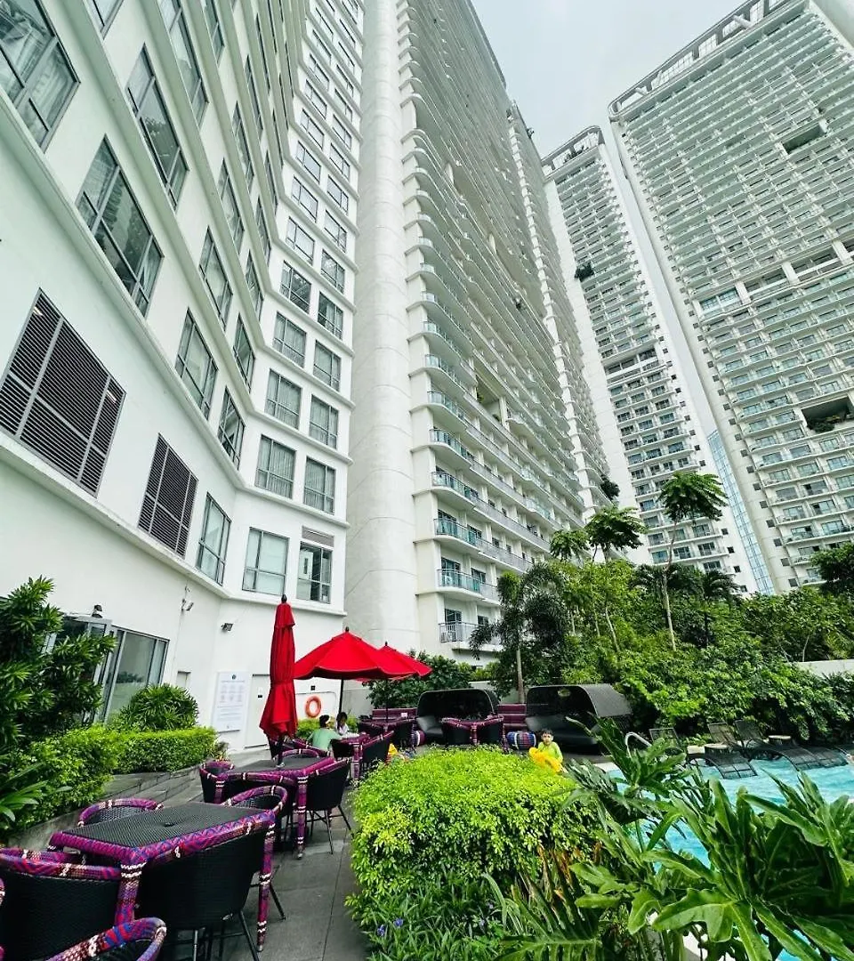 Manila Hotel Residences At Acqua Madr Excellence