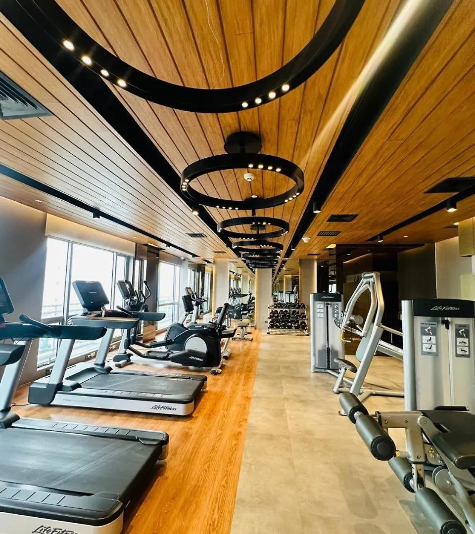 ****  Manila Hotel Residences At Acqua Madr Excellence Philippines