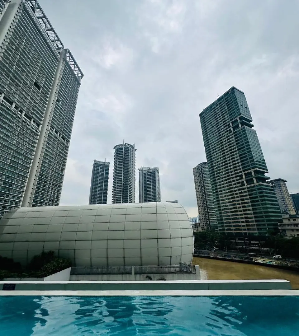 Manila Hotel Residences At Acqua Madr Excellence