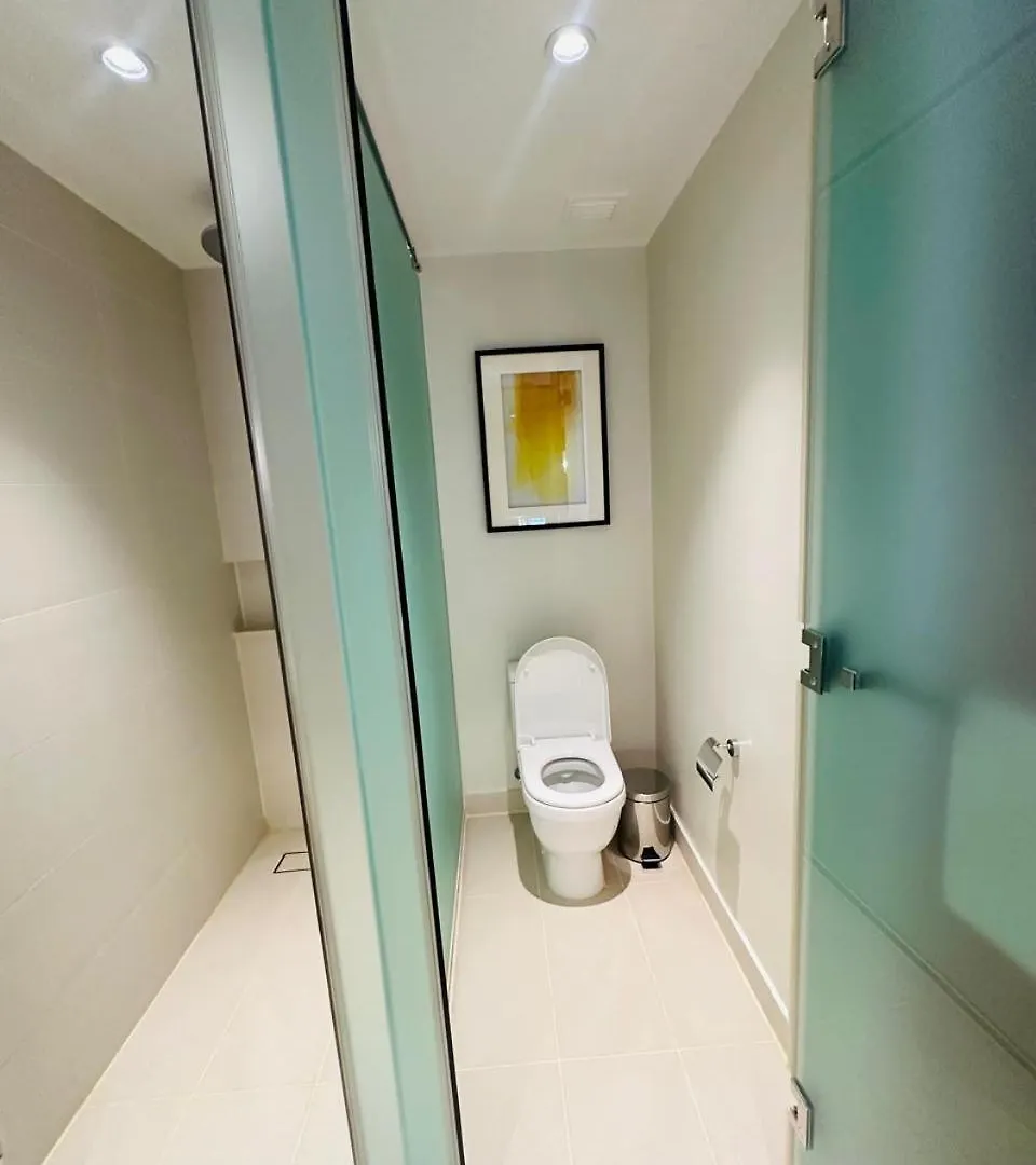 Manila Hotel Residences At Acqua Madr Excellence