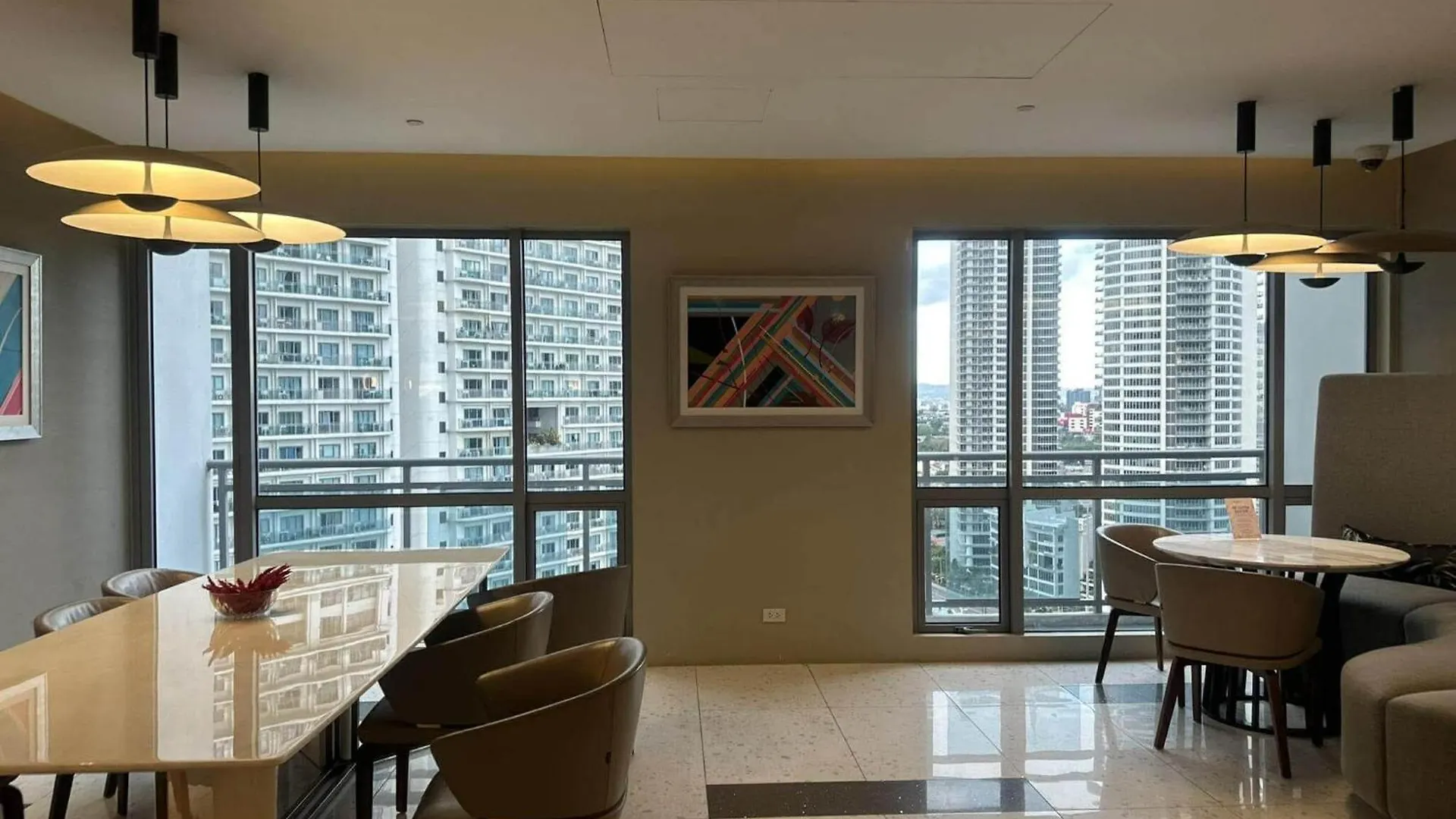 Manila Hotel Residences At Acqua Madr Excellence