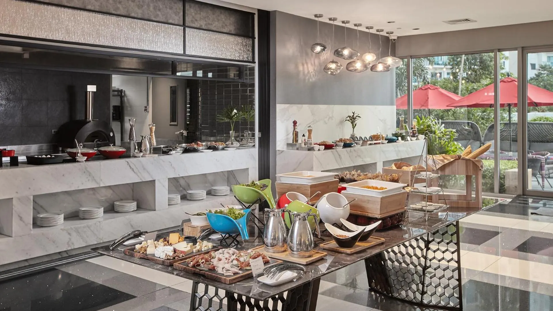 Manila Hotel Residences At Acqua Madr Excellence Philippines